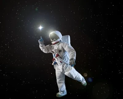 Home Care_Astronaut